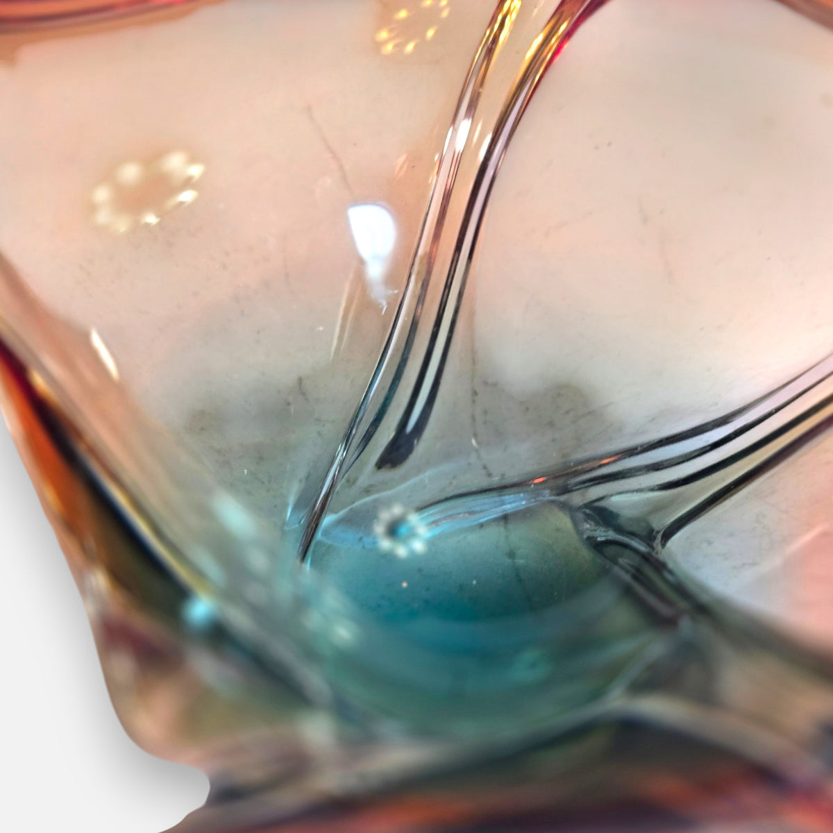 Murano Centrepiece Redish Pink Amethyst/Blue Glass Bowl - Pinkish/Blue