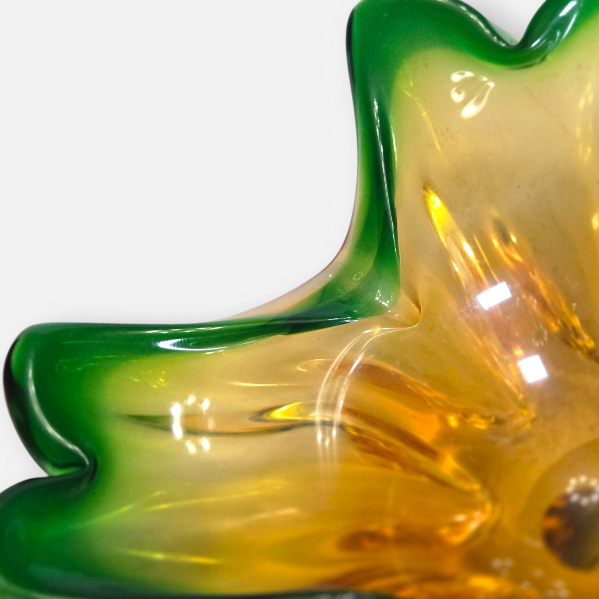 Murano Vintage Green And Honey Amber Glass Bowl Centrepiece - Green/Amber
